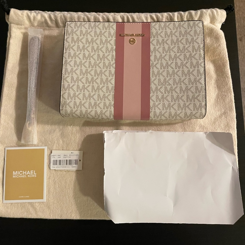 Michael Kors Adele LogoClutch White/Pink